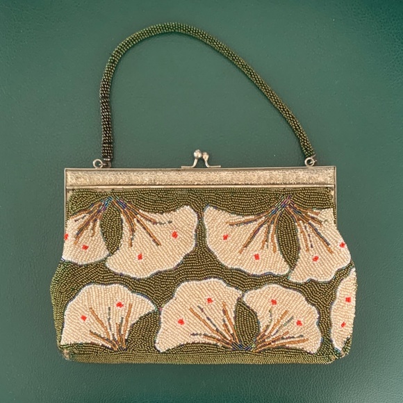 Unique Vintage Handbags - Unique Vintage Beaded Olive Green and Cream Floral Clutch